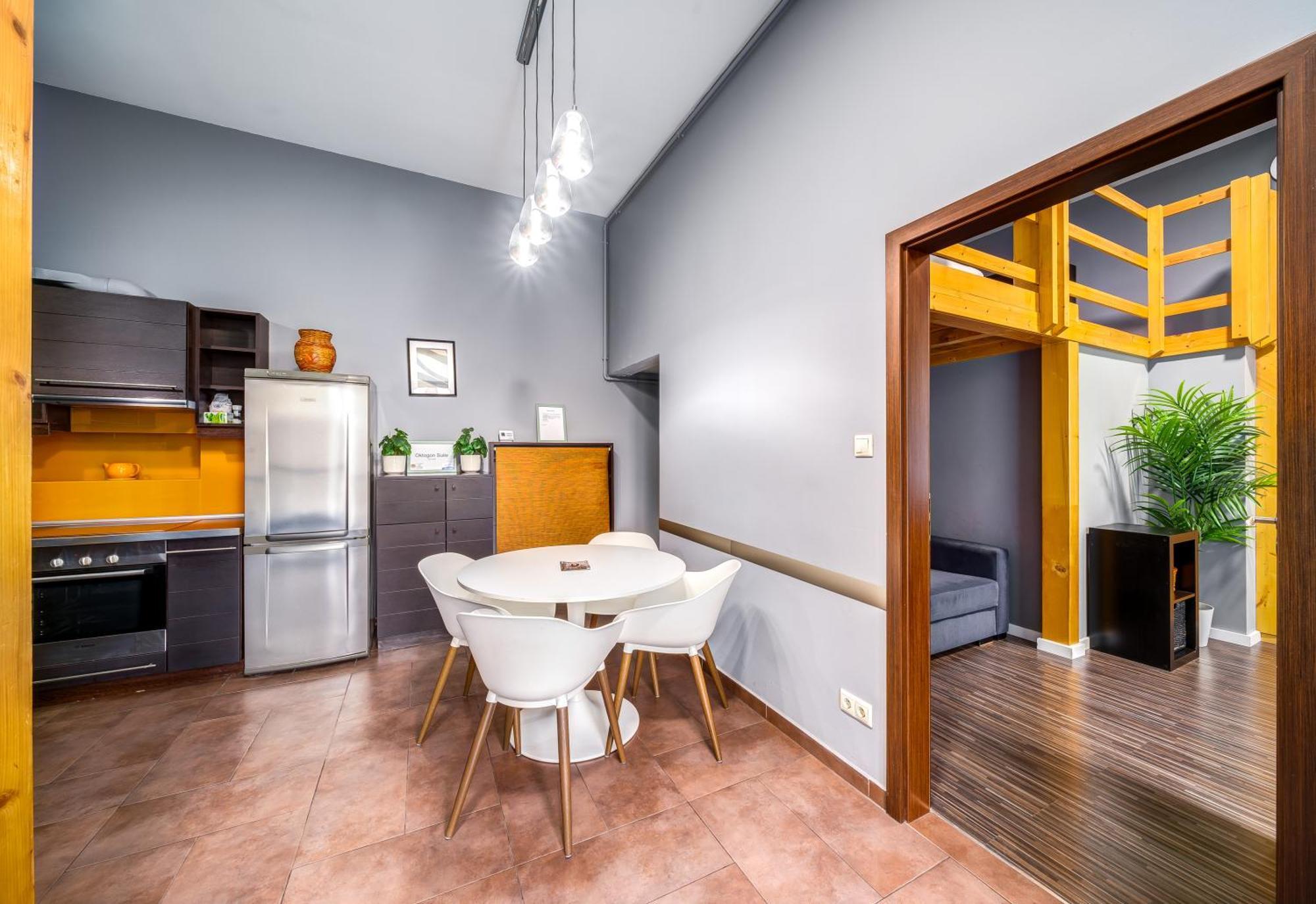 Oktogon Four Residence Budapest Eksteriør billede